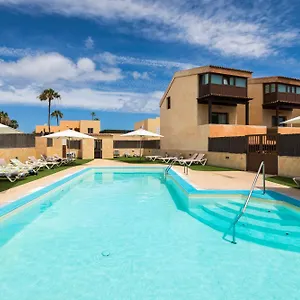Sunset 4 Bedroom 200m To Beach+fast Wifi , Corralejo Spain
